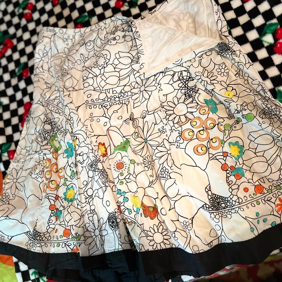 NWOT Sunny Leigh skirt with embroidery flowers. Measurements added - Picture 14 of 14